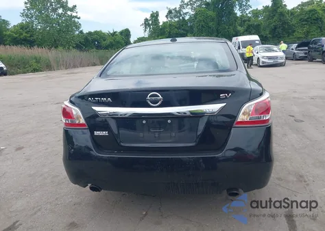 2015 Nissan Altima 2.5 Sv z USA, uszkodzony, nr VIN 1N4AL3AP0FC486086